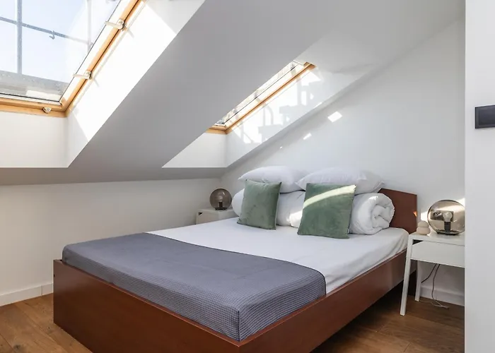 4 Bedroom With A Balcony - Trynitarska 6