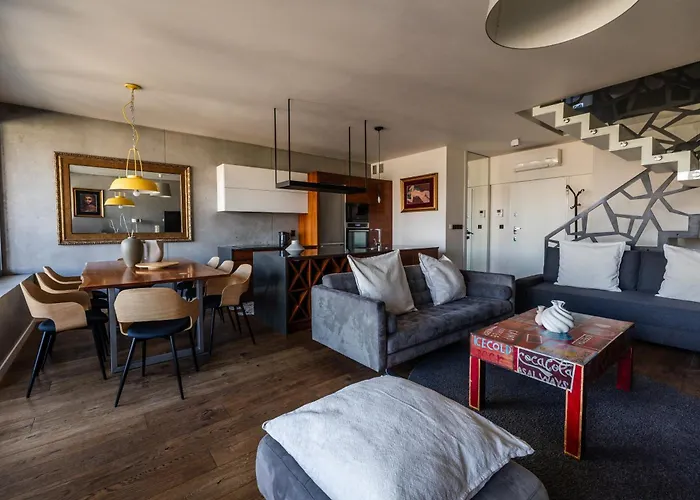 4 Bedroom With A Balcony - Trynitarska 6 Lejlighed