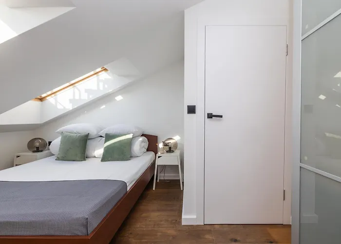 4 Bedroom With A Balcony - Trynitarska 6 Lejlighed