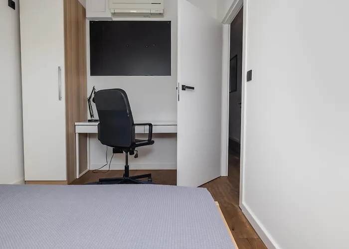 Lejlighed 4 Bedroom With A Balcony - Trynitarska 6 Kraków