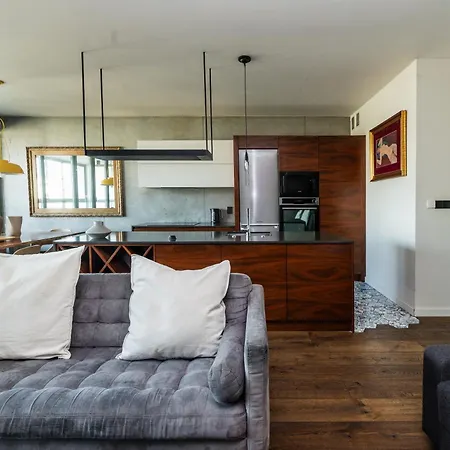 4 Bedroom With A Balcony - Trynitarska 6 Διαμέρισμα Krasków