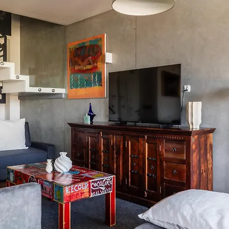 4 Bedroom With A Balcony - Trynitarska 6 公寓 *