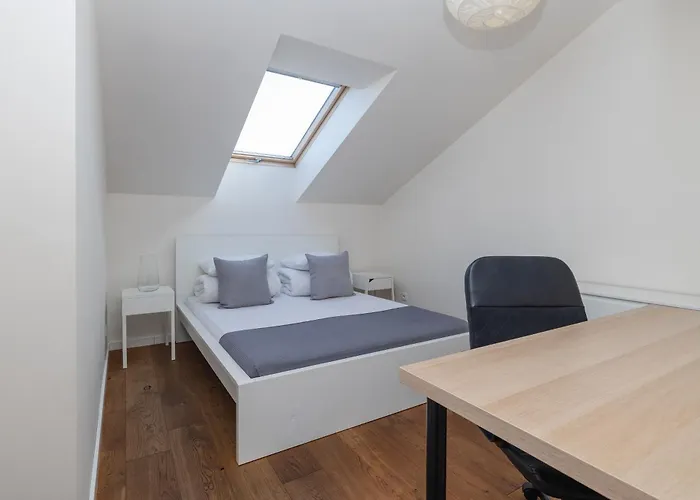 Apartmán 4 Bedroom With A Balcony - Trynitarska 6