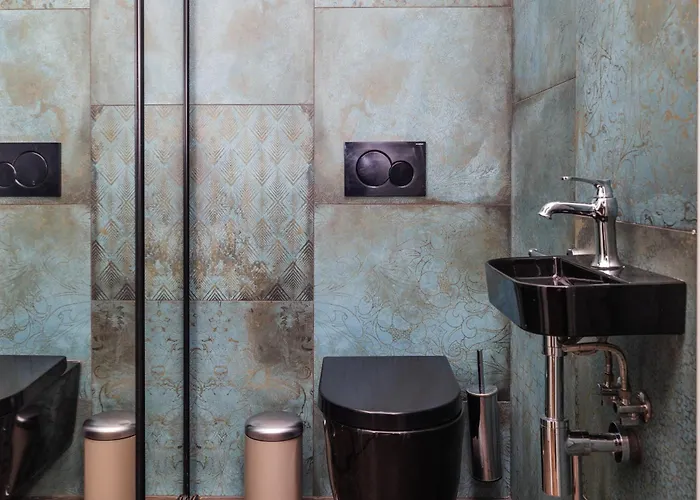 4 Bedroom With A Balcony - Trynitarska 6 Apartment